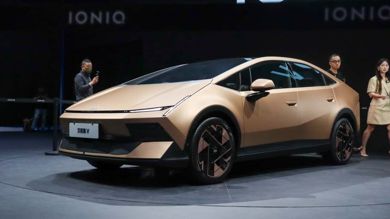 Ioniq V