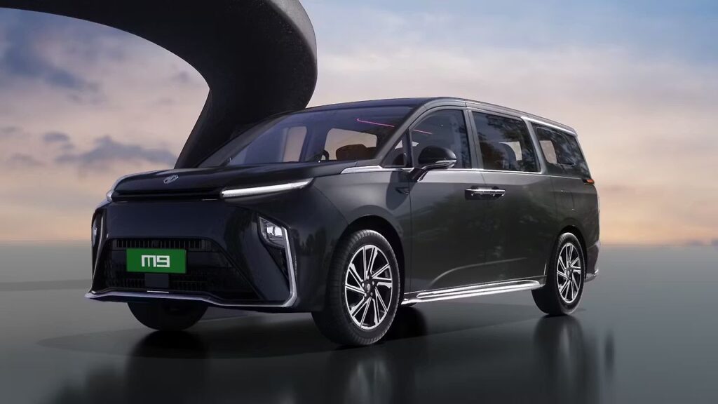 MG M9 MPV