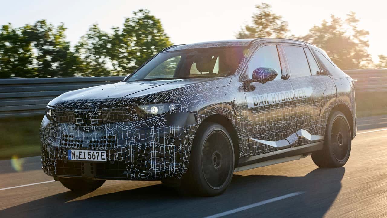 BMW iX5 SUV