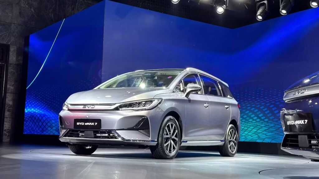 BYD eMax 7